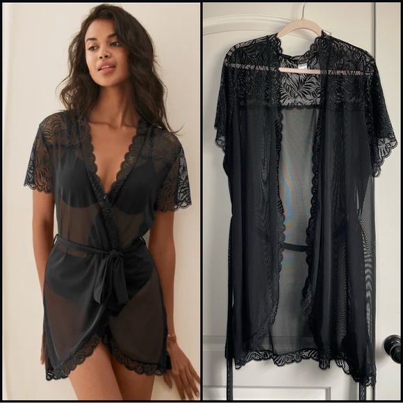 VENUS Gorgeous Sheer Black Lace Robe with Tie - Picture 1 of 6